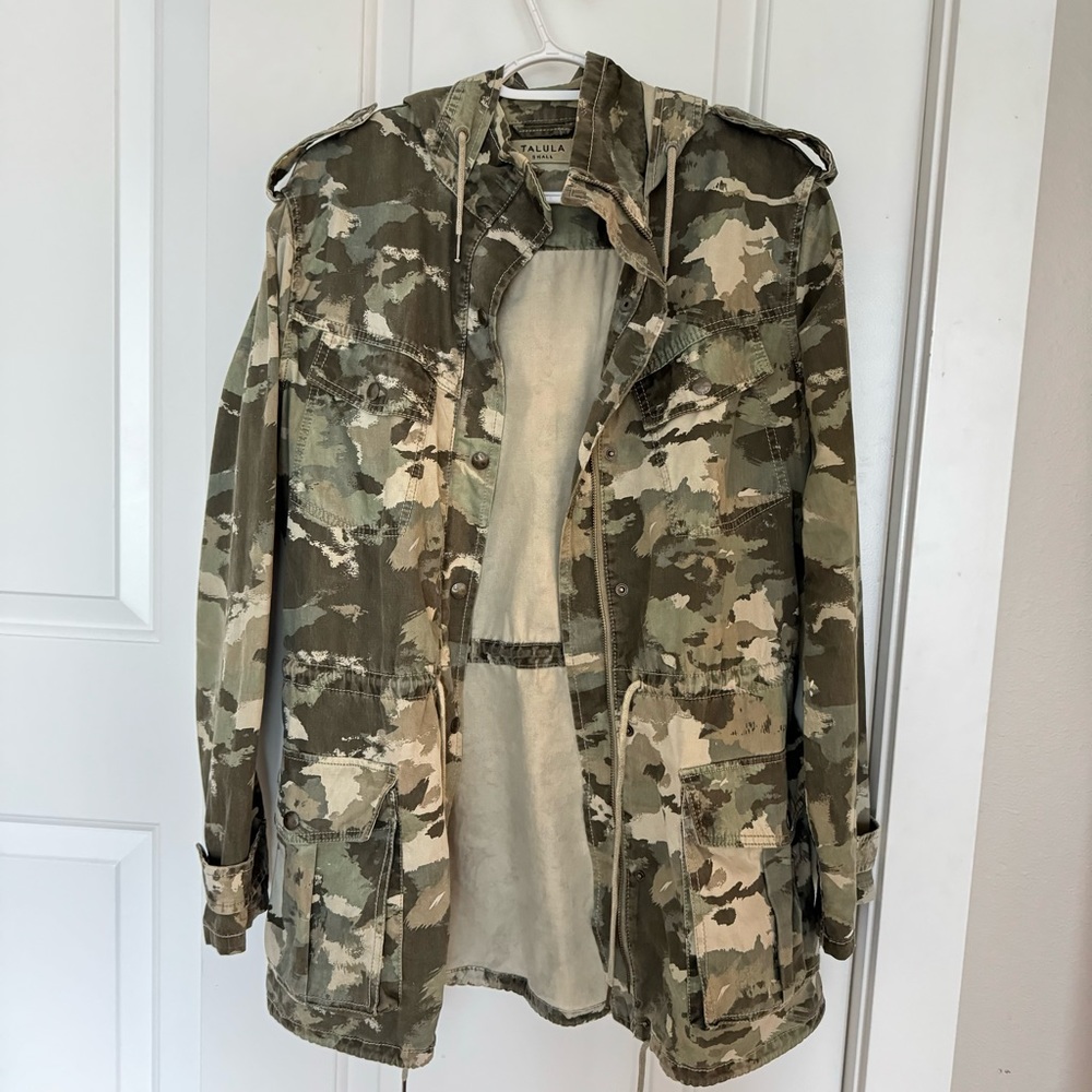 ARITZIA | Talula Comouflage Trooper Jacket